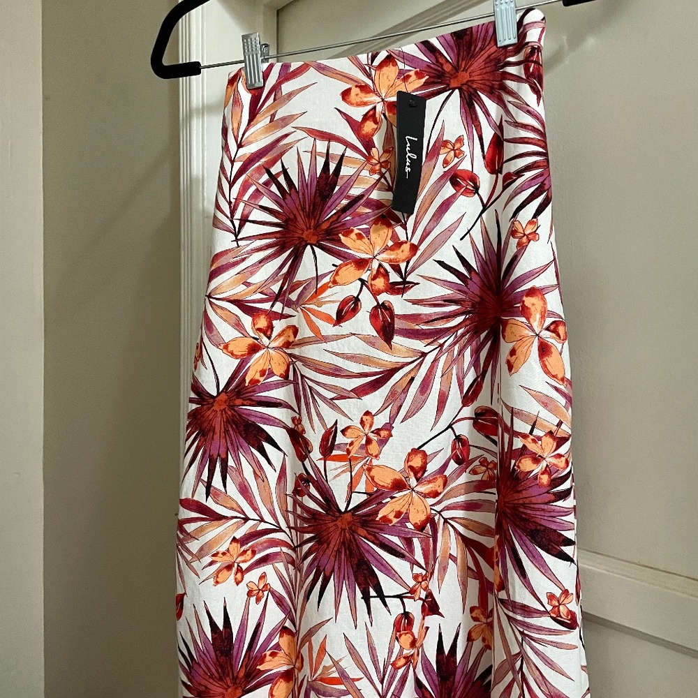 NWT Lulus Striking Maroon and Orange Floral Maxi Skirt